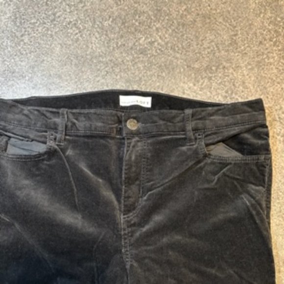 LOFT Modern Skinny Black Corduroy Pants Size 30/10 - Picture 3 of 5